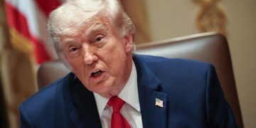 Donald Trump descarta acuerdo con Irán sobre el estrecho de Ormuz