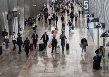 El turismo internacional generó ingresos por más de 10 mil millones de dólares para México