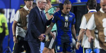 Raphinha, baja sensible en Brasil para duelo ante Japón