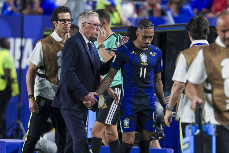 Raphinha, baja sensible en Brasil para duelo ante Japón