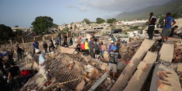 Venezuela eleva a 1,430 la cifra de muertos por los terremotos