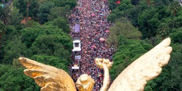 Clara Brugada reafirma el compromiso de la CDMX con la diversidad durante la Marcha del Orgullo