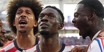 Paraguay, que esperaba este viernes con emoción la vuelta a un Mundial tras 16 años de ausencia, resultó vapuleado por una asfixiante selección de Estados Unidos