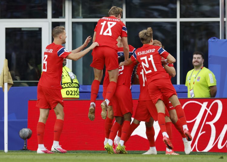 La selección de Noruega debuta con goleada ante Irak en en el Estadio de Boston en lo que se convierte en el regreso triunfador.