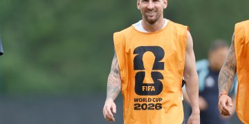 Messi será suplente frente a Jordania