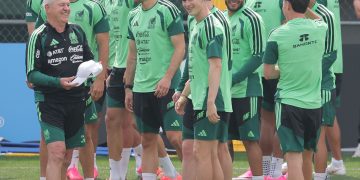 Aguirre afina el once titular para enfrentar a Sudáfrica