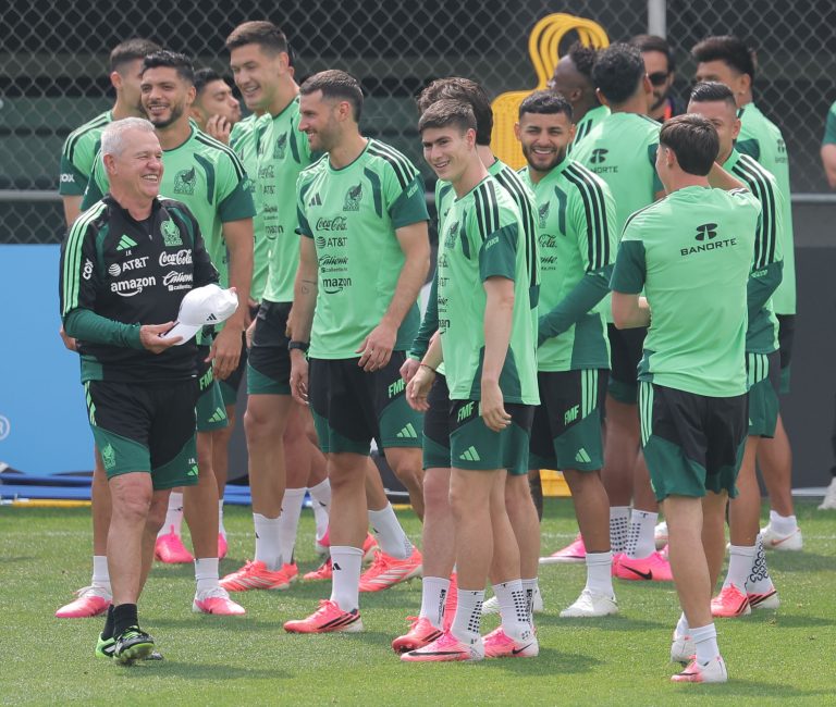 Aguirre afina el once titular para enfrentar a Sudáfrica