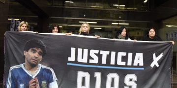 Acompañante terapéutico de Maradona denuncia que su entorno lo manipulaba