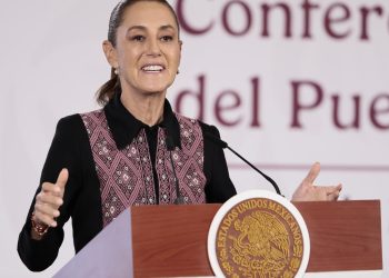 Sheinbaum destaca modernización del sistema de salud