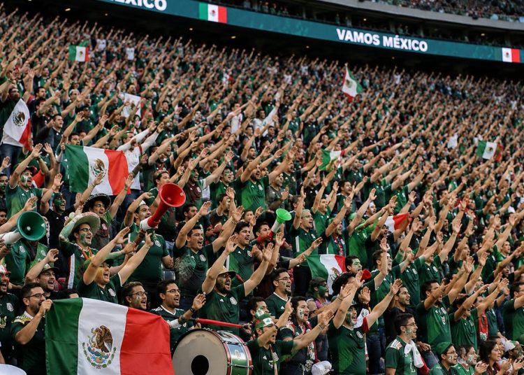 CDMX buscará romper un Récord Guinness con la ola más grande del mundo | IMAGEN REALIZADA CON IA