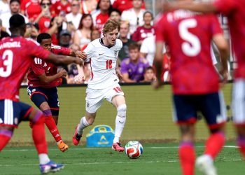 Inglaterra se nota fuerte ante una inofensiva Costa Rica