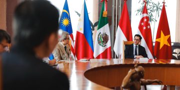 Roberto Velasco llama a embajadores a fortalecer la presencia de México en el mundo