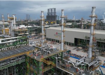 Refinería Olmeca reanuda operaciones tras falla en sistema de cogeneración