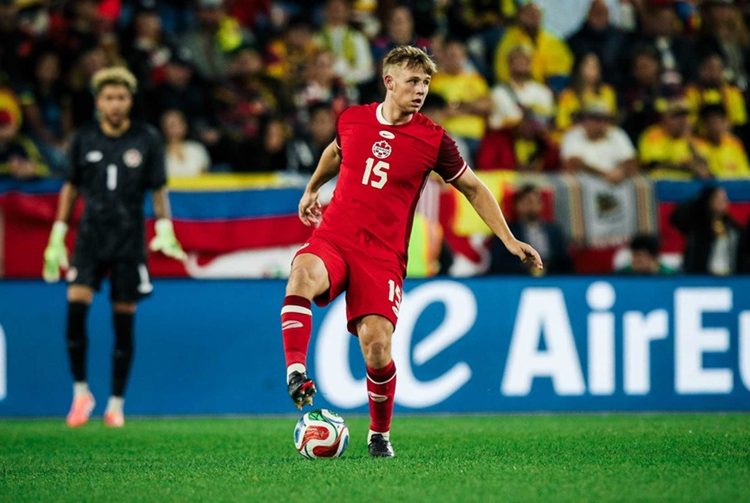 Luc de Fougerolles, el joven talento que se ganó un lugar en la defensa de Canadá
