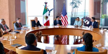 México y EU dialogan sobre agenda migratoria y destacan avances contra tráfico y trata