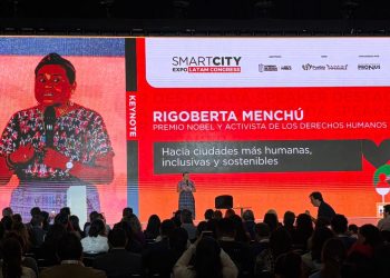 Rigoberta Menchú llama a construir ciudades más humanas y sostenibles en Smart City Expo Latam Congress