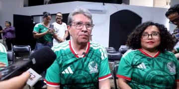 Celebran legisladores triunfo de México ante Sudáfrica y dejan de lado diferencias políticas