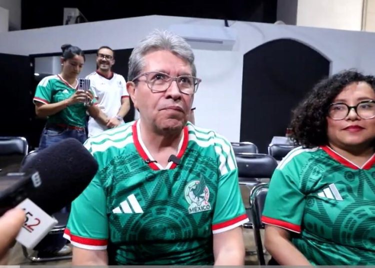 Celebran legisladores triunfo de México ante Sudáfrica y dejan de lado diferencias políticas