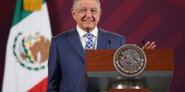 López Obrador reaparece y critica a Trump por presión contra México