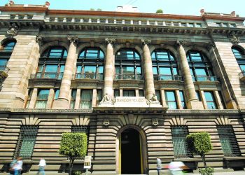 Banxico ve sólido al sistema financiero mexicano pese a riesgos globales y geopolíticos