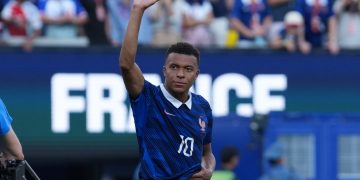 Francia se cita con Paraguay en octavos de final