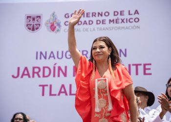 Clara Brugada inaugura Tlallipan, el primer jardín flotante sobre Calzada de Tlalpan