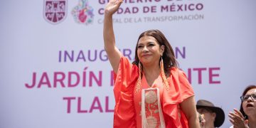 Clara Brugada inaugura Tlallipan, el primer jardín flotante sobre Calzada de Tlalpan