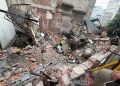 Colapsa vivienda en la colonia Hipódromo; rescatan a adulta mayor entre los escombros