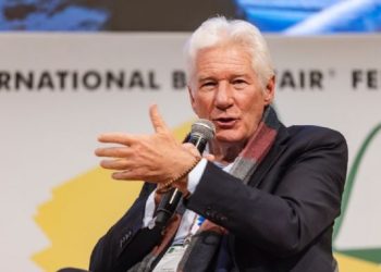 Richard Gere elogia a Claudia Sheinbaum