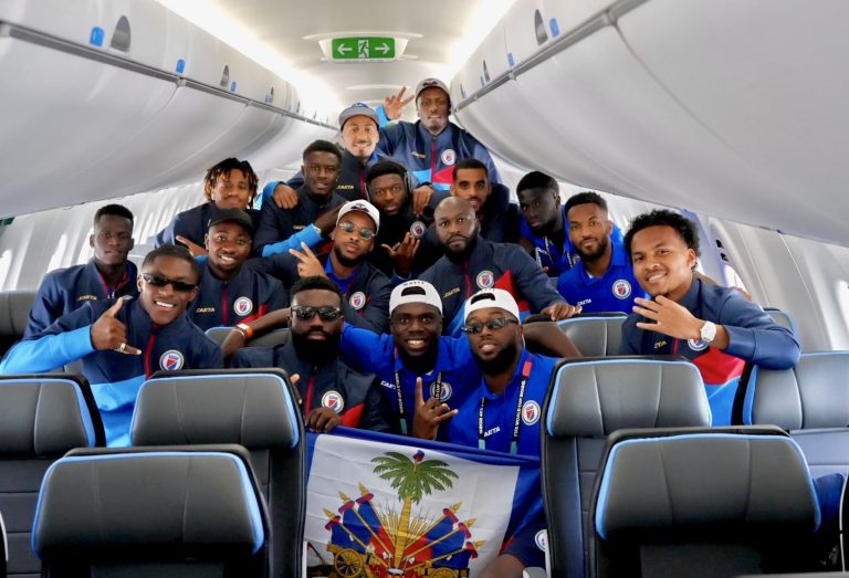 Haití modifica su camiseta tras pedido de la FIFA