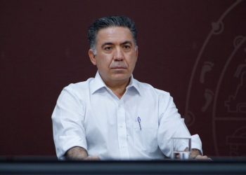 Enrique Inzunza reaparece en el Senado tras 57 días ausente por señalamientos en Estados Unidos