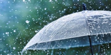 Lluvias intensas y descargas eléctricas se esperan en el sureste y centro del país este martes.