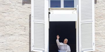 Papa León XIV denuncia la indiferencia hacia los pobres y la corrupción social