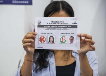 Perú elige presidente entre Keiko Fujimori y Roberto Sánchez en una elección decisiva