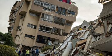 Sube a 1,450 la cifra de muertos por los terremotos en Venezuela