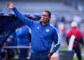 Joel Huiqui fue presentado de manera oficial como director técnico de Cruz Azul, iniciando una nueva etapa al frente del primer equipo