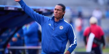 Joel Huiqui fue presentado de manera oficial como director técnico de Cruz Azul, iniciando una nueva etapa al frente del primer equipo