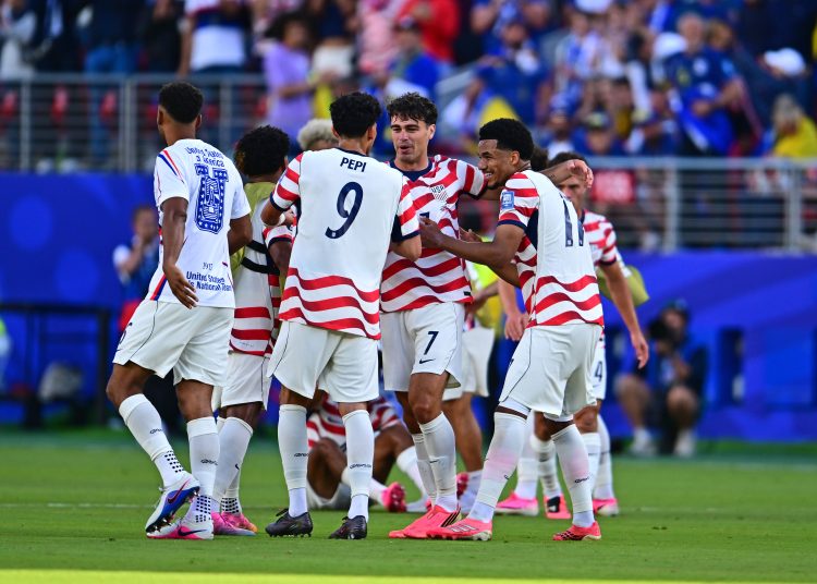 Un gol de Folarin Balogun a los 45 minutos y otro de Malik Tillman a los 82 le dieron este miércoles a Estados Unidos el triunfo por 2-0 sobre Bosnia y Herzegovina y la clasificación a los octavos de final del Mundial 2026.
