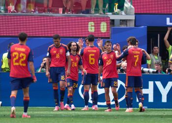 Dos goles de Mikel Oyarzabal y uno de Pedro Porro clasificaron para los octavos de final del Mundial 2026 a la selección de España