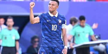 Con un tanto de penalti de Kylian Mbappé en el minuto 70, Francia avanzó este sábado a los cuartos de final del Mundial 2026 tras derrotar por 0-1 a