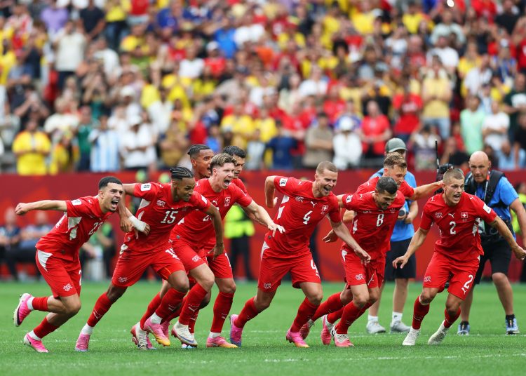 La selección de Suiza se clasificó este martes a los cuartos de final del Mundial 2026 tras superar en la tanda de penaltis a la de Colombia