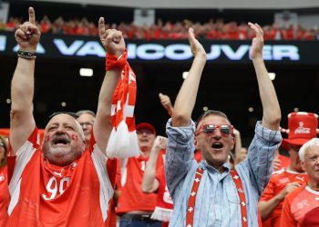 La selección de Suiza obtuvo este martes el último cupo a los cuartos de final del Mundial, instancia que comenzará este jueves