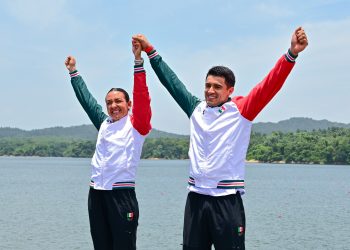 - La primera medalla dorada del día llegó en la final de doble par de remos cortos mixto, una prueba que debutó en el programa de los Juegos Centroamericanos y del Caribe. Los olímpicos Kenia Lechuga