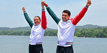 - La primera medalla dorada del día llegó en la final de doble par de remos cortos mixto, una prueba que debutó en el programa de los Juegos Centroamericanos y del Caribe. Los olímpicos Kenia Lechuga
