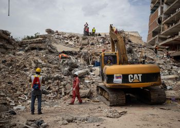 Más de 3,300 muertos por el terremoto en Venezuela; continúan labores de rescate
