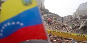 Suman 4 mil 333 muertos tras los terremotos en Venezuela; continúan labores de rescate