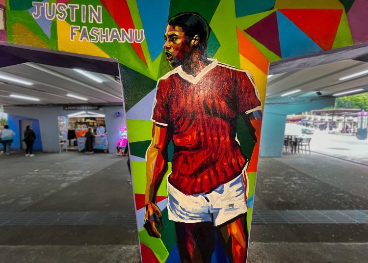 Mundial 2026: arte y fútbol transforman la Glorieta de Insurgentes en una galería urbana