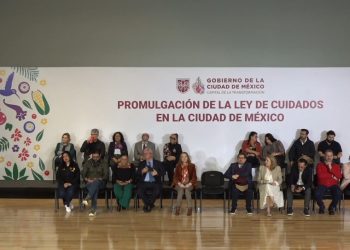 Clara Brugada promulga la Ley de Cuidados en la Ciudad de México