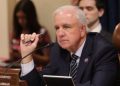 Congresista de EU acusa a Sheinbaum de “socavar” la política de Trump hacia Cuba