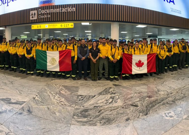 México envía 104 especialistas a Canadá para apoyar en el combate de incendios forestales